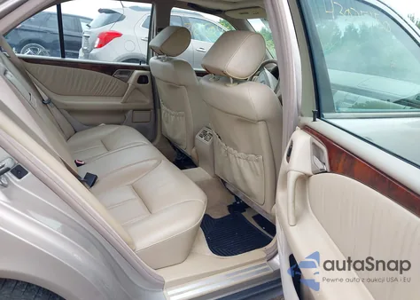 1998 Mercedes-Benz E 320 из США, поврежденный, VIN WDBJF65FXWA612579